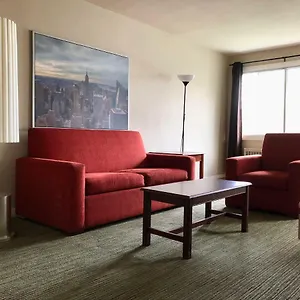 *** Апарт-отель Beausejour Apartments/hotel Канада