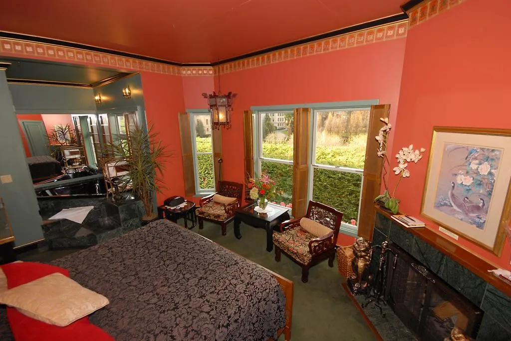 Humboldt House Bed & Breakfast Victoria